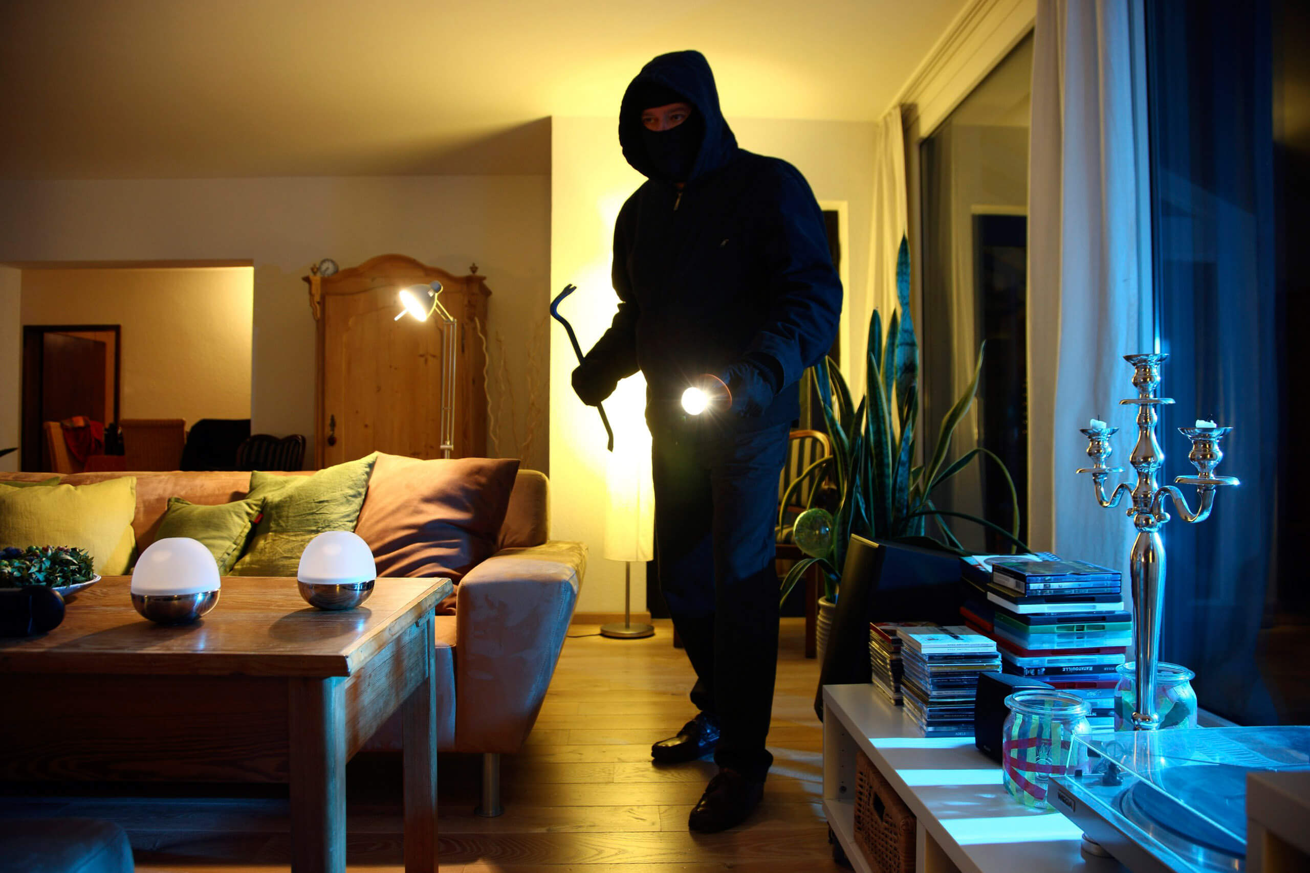 140627-brown-robbed-tease_wffx8h